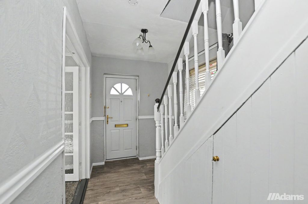 Property photo 2 of 23