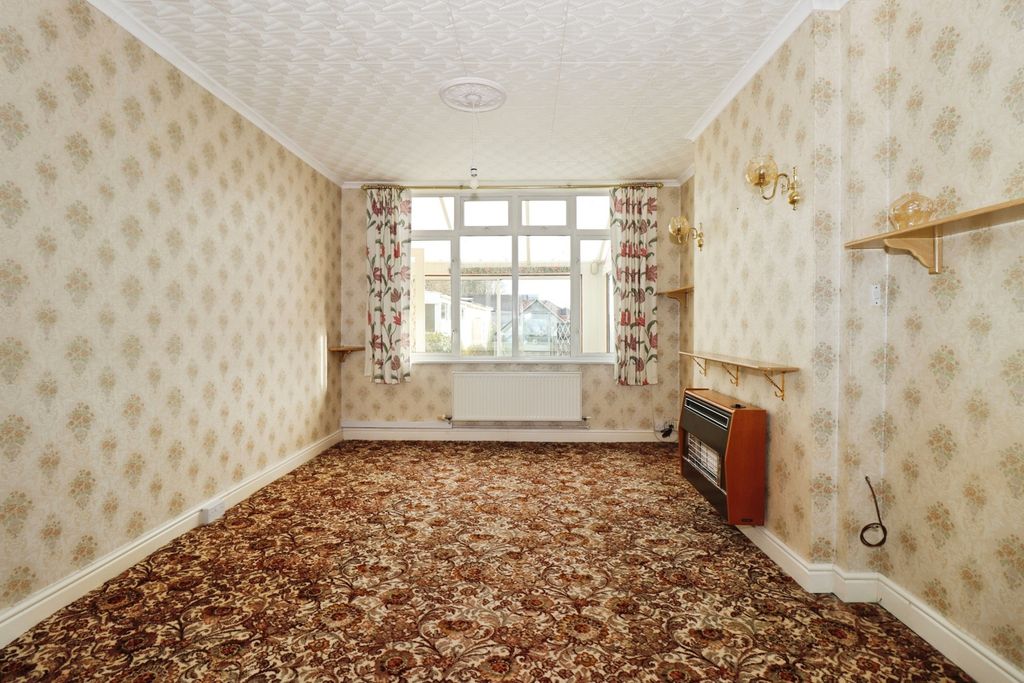 Property photo 3 of 15 Pbox-Img.Jpg