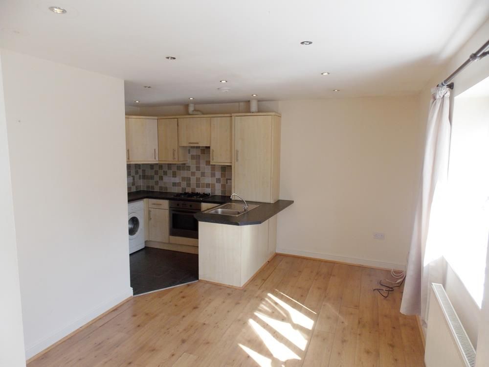 Property photo 1 of 6 Ground Floor