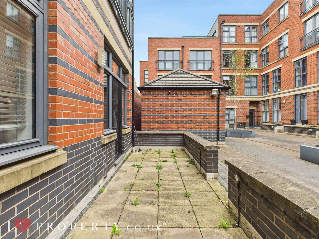 Property photo 3 of 13 Picture No. 01