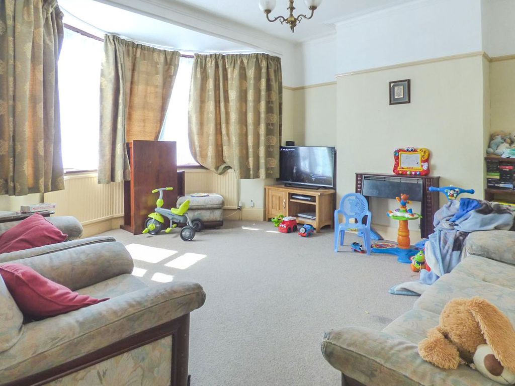 Property photo 3 of 10