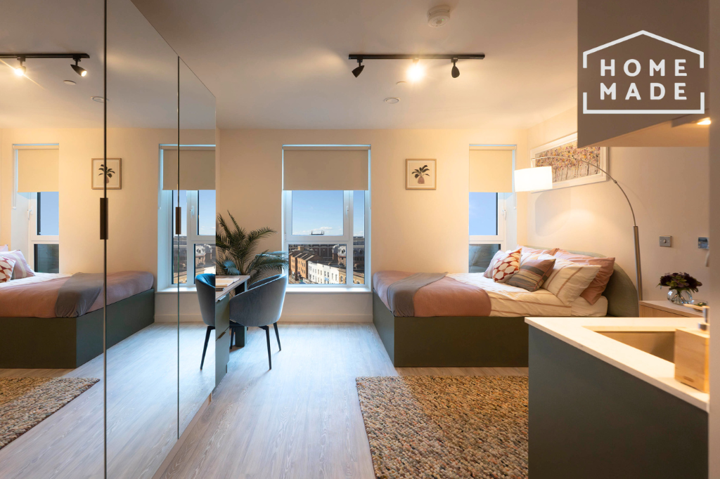 Property photo 1 of 12