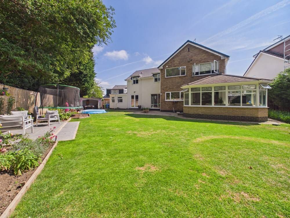Property photo 2 of 22