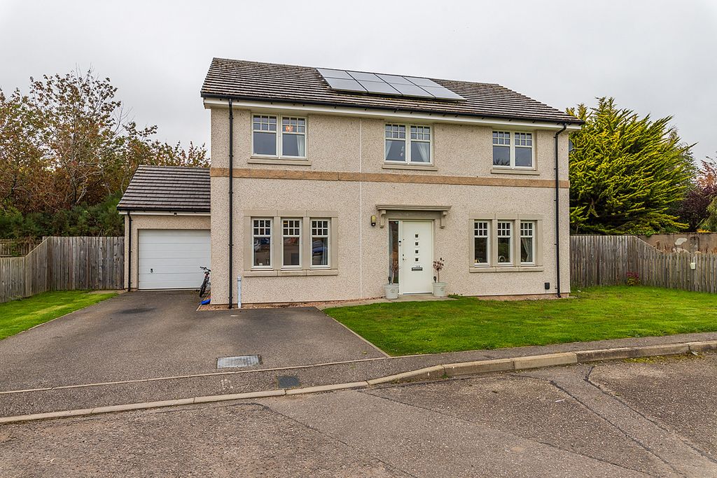 Property photo 1 of 44