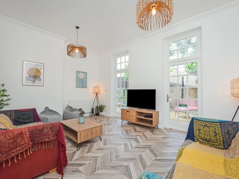 Property photo 1 of 9