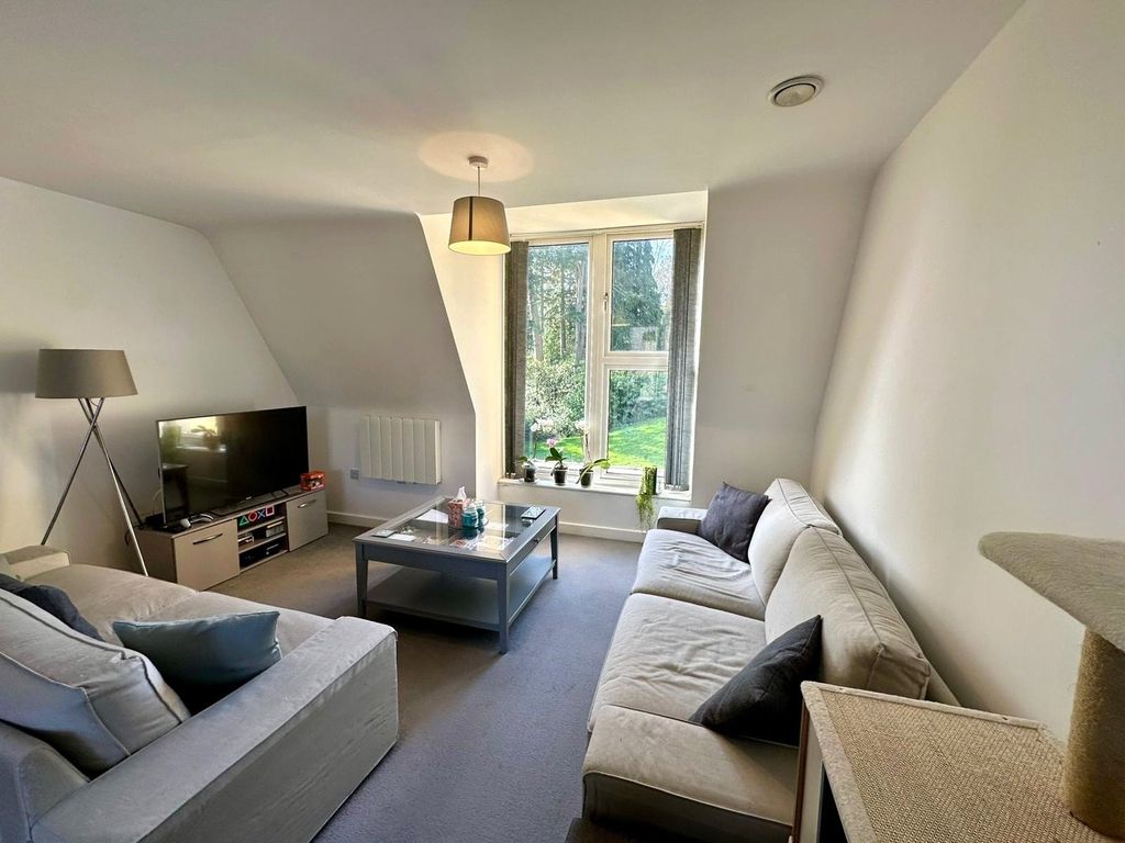 Property photo 3 of 15 Picture No. 01