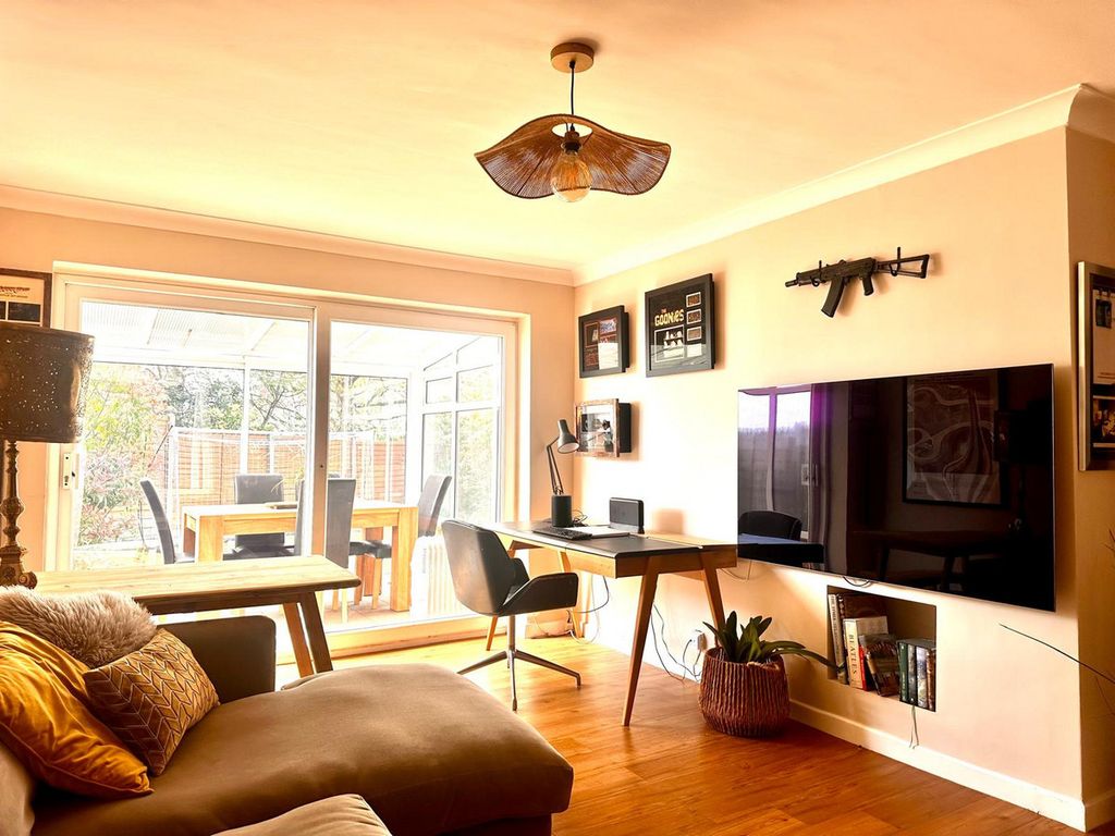 Property photo 2 of 16