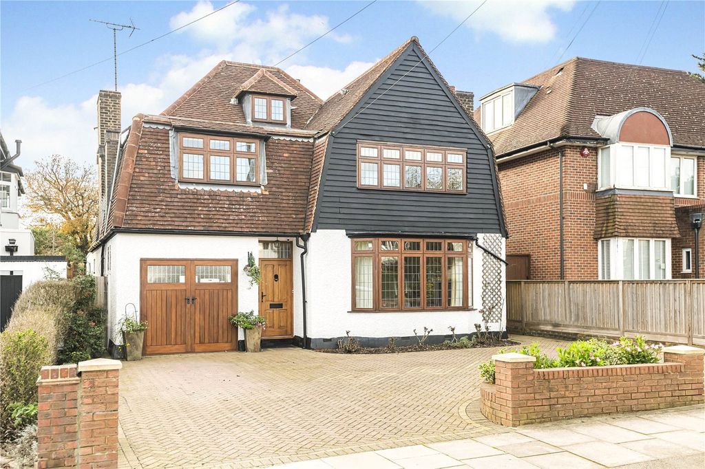 Property photo 1 of 37 Picture No. 14
