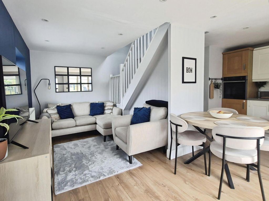 Property photo 2 of 20 User_Edited_Photo-66B69F8A_User-Edited-15d64B01-c2