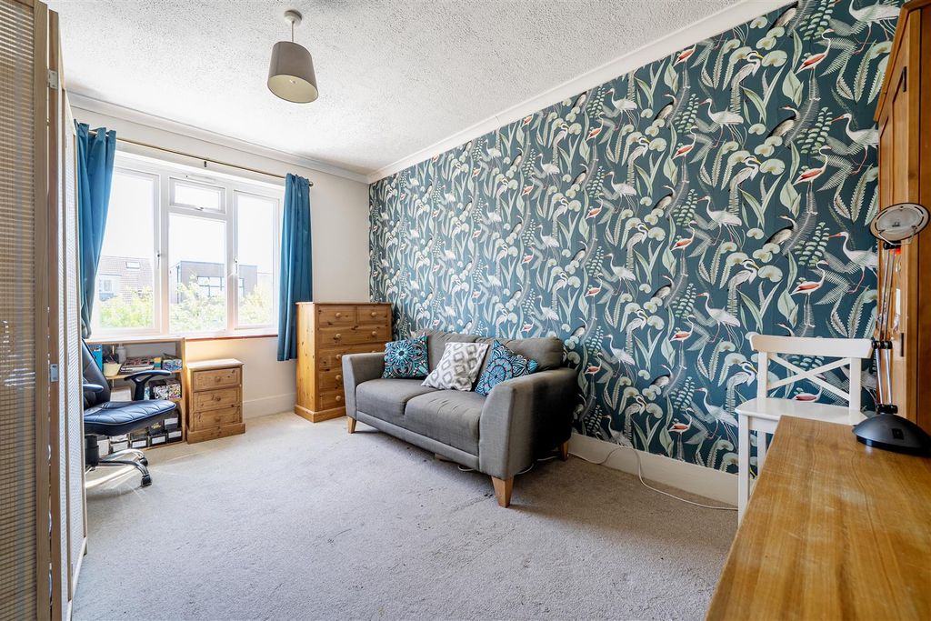 Additional image 17 of 5 bed semi-detached house for saleTonbridge Road, Maidstone ME16