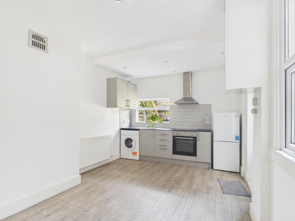 Property photo 1 of 13 Kitchen