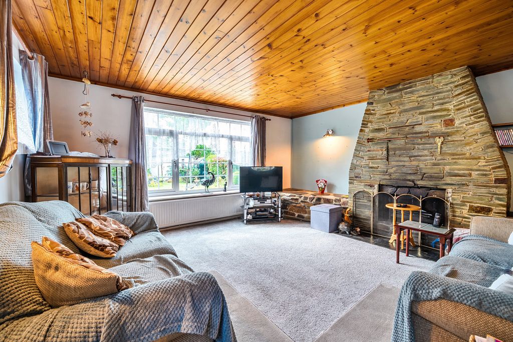 Property photo 2 of 18 11-6A86d21752c68-...