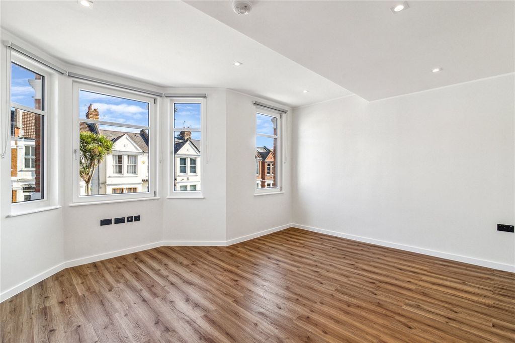 Property photo 2 of 8 Living Area