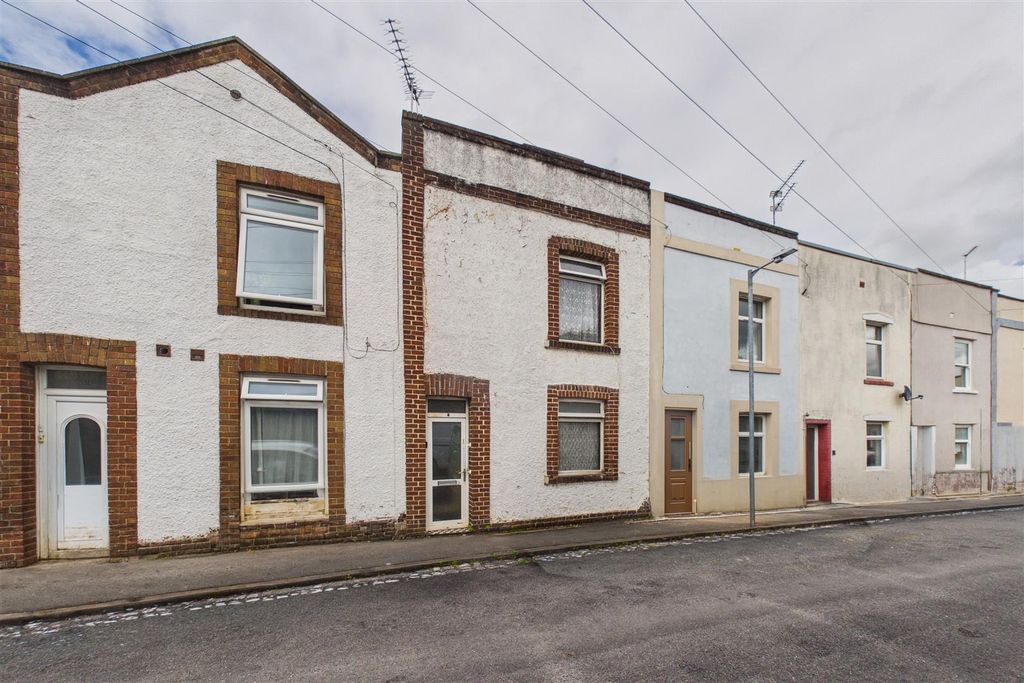 Property photo 2 of 29 8 Alfred Street, Redfield, Bristol Bs5 9Eg | Freeh