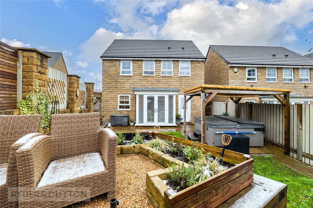 Property photo 1 of 30 Rear Garden