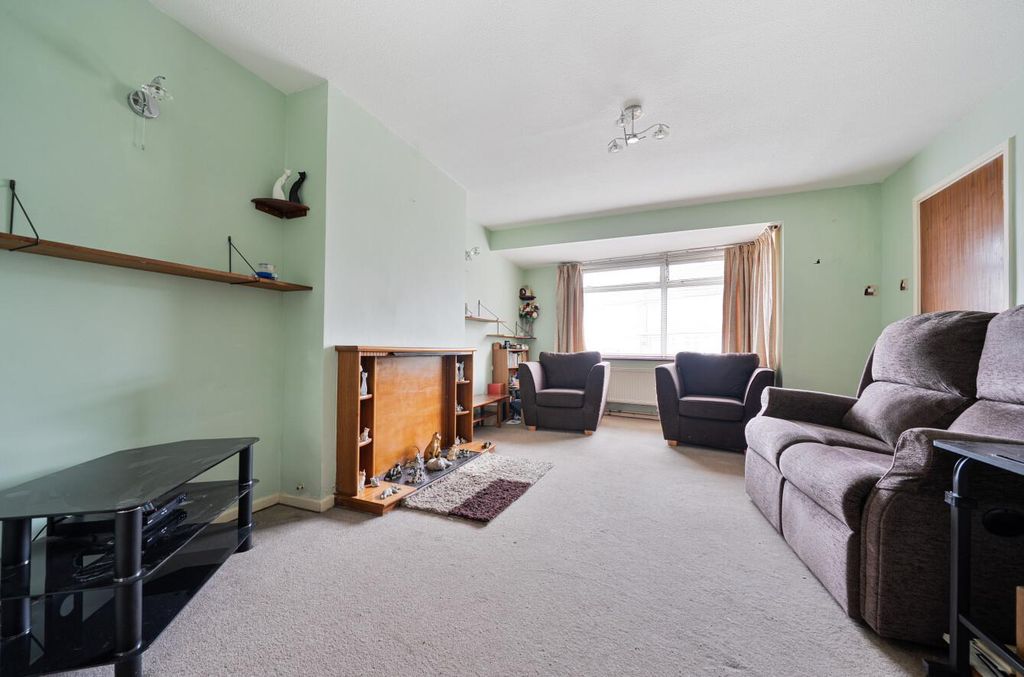 Property photo 2 of 25 1418377-12-69Aec4Ffb112B-Arw-1.Jpg