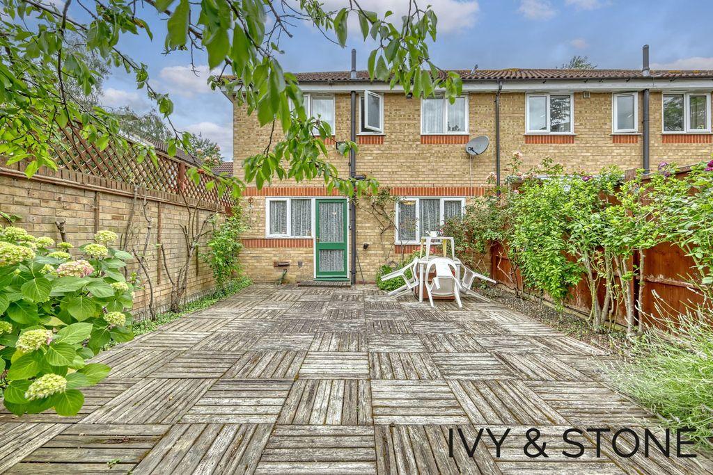 Property photo 3 of 22 4267093