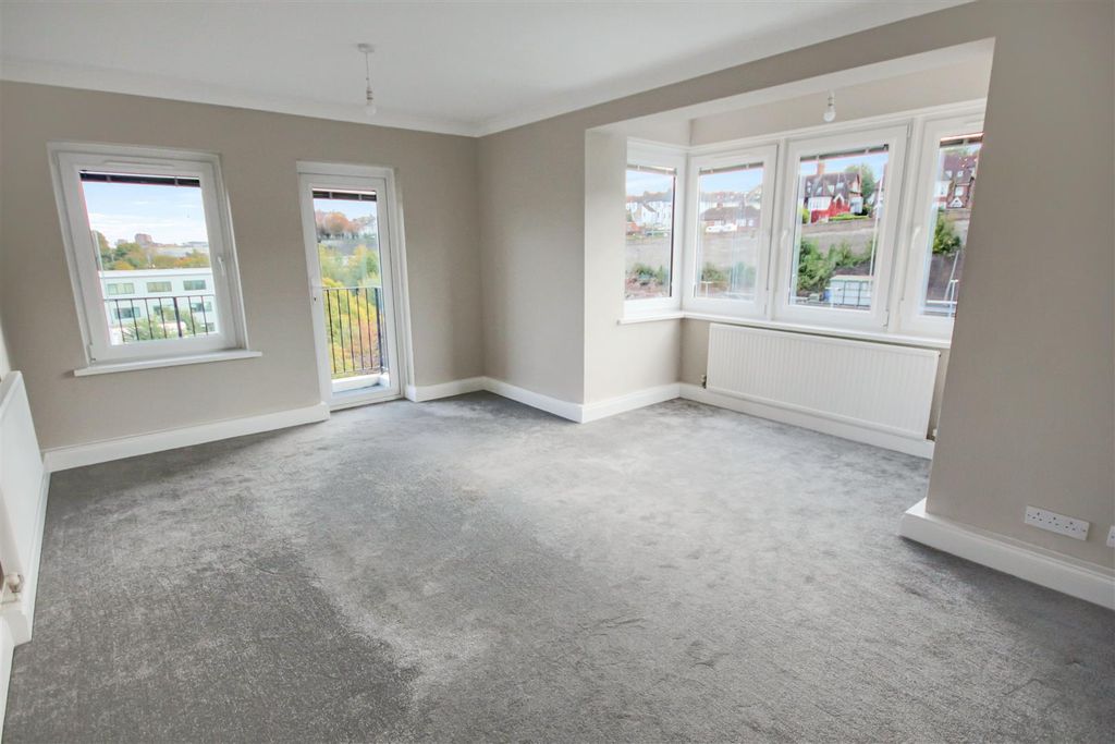 Property photo 2 of 9 Living Room