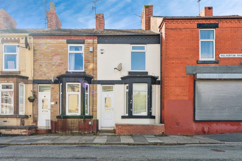 Property photo 1 of 17