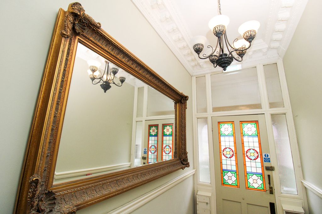 Property photo 3 of 20