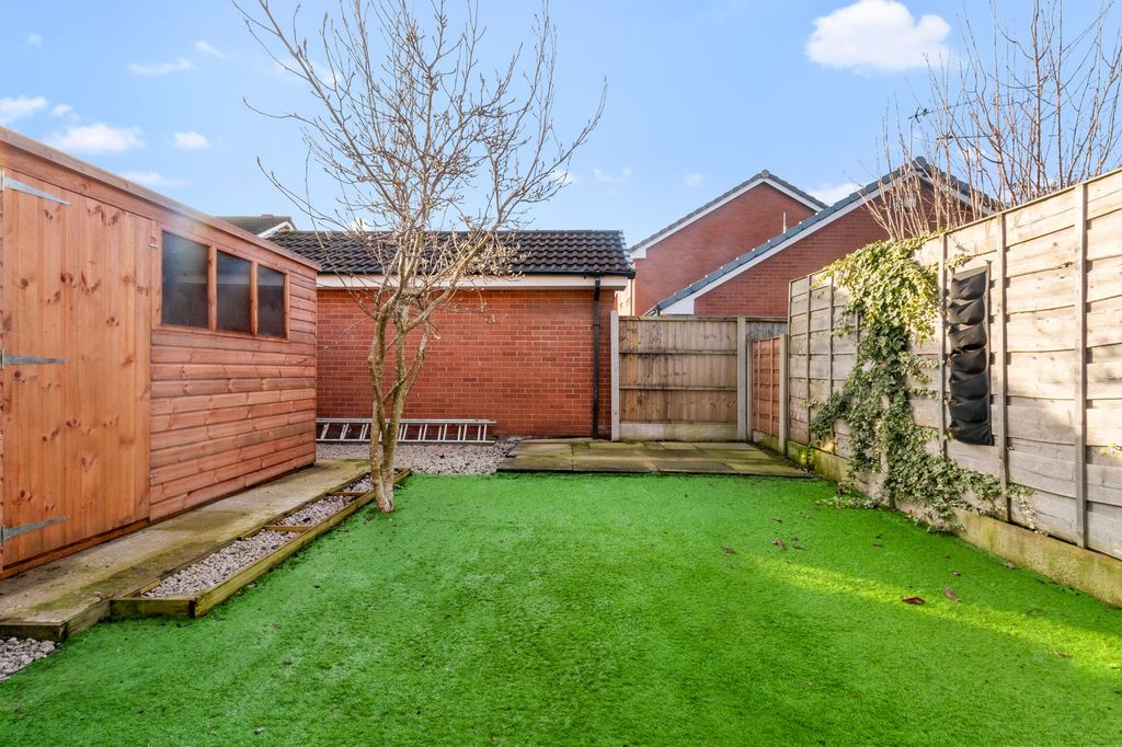 Property photo 3 of 27