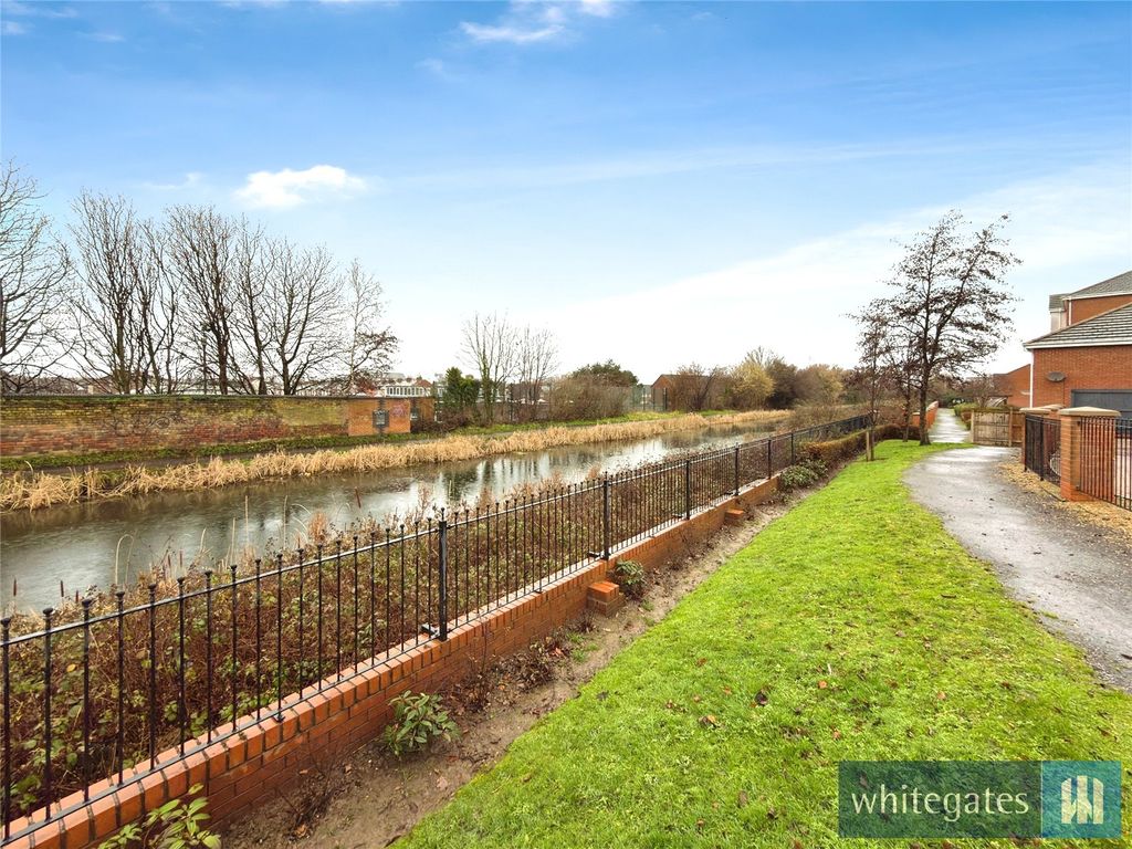 Property photo 2 of 22 Picture No. 05