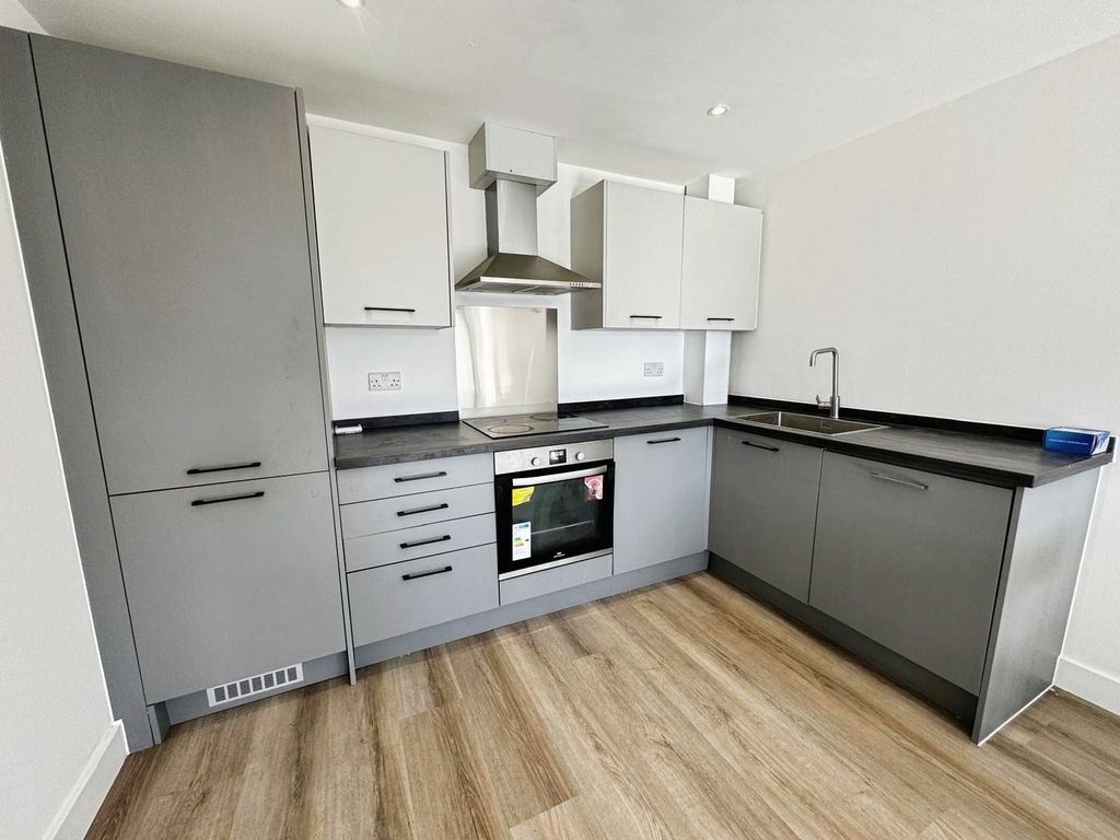 Property photo 2 of 10 Pbox-Img.Jpg