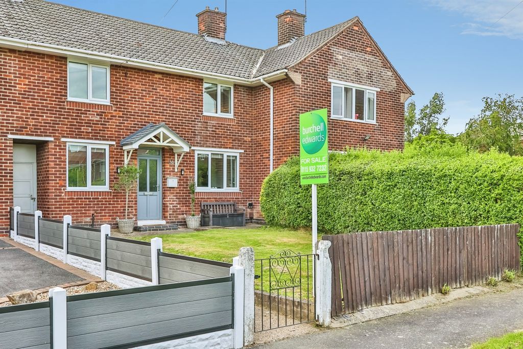 Property photo 2 of 26