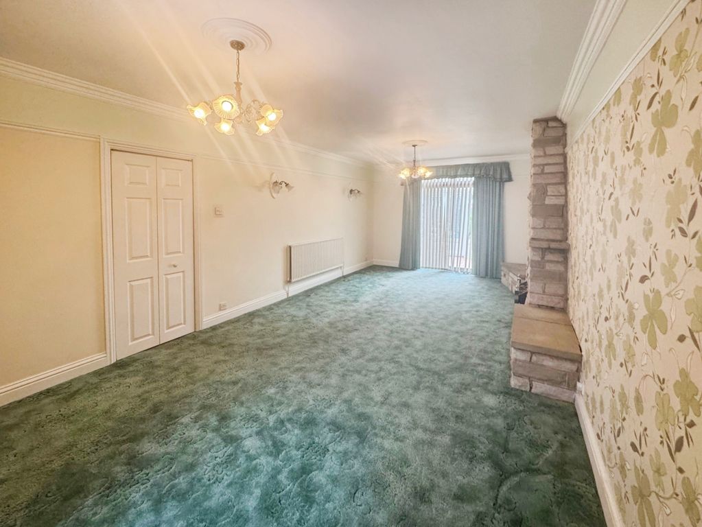 Property photo 3 of 17 Gallery