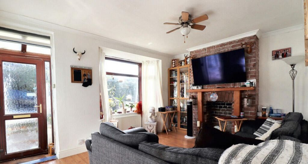 Property photo 3 of 14