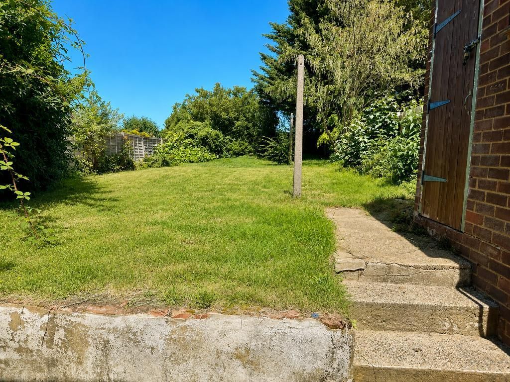 Property photo 3 of 16 Garden