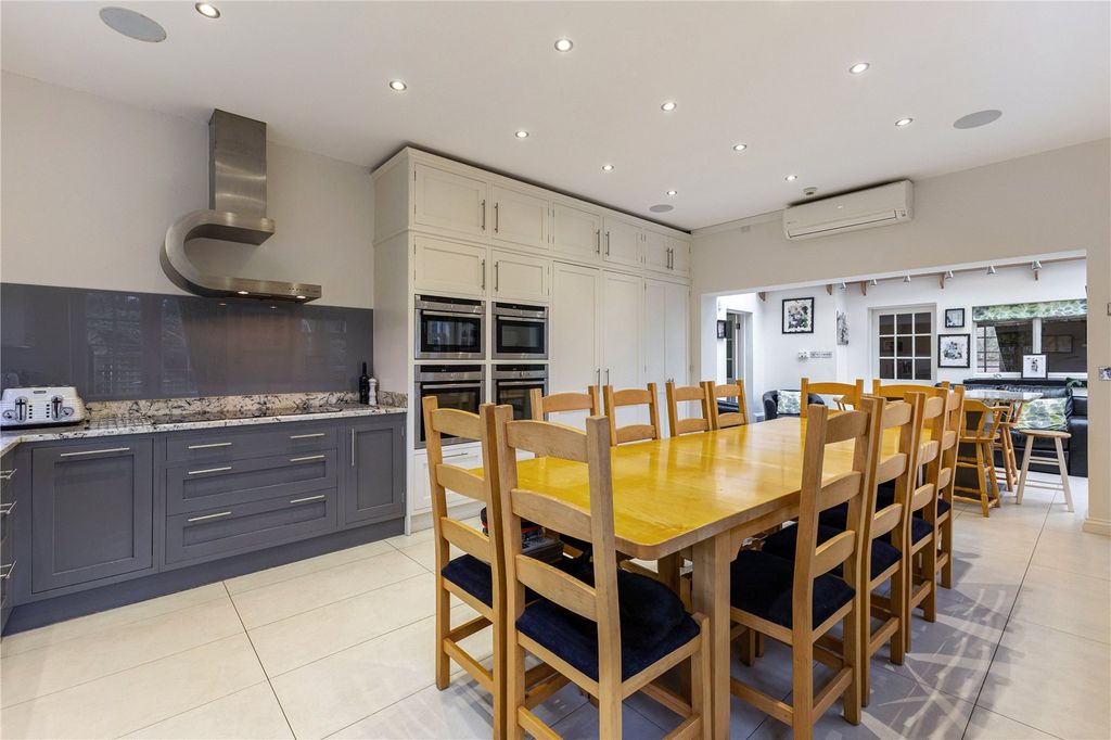 Additional image 10 of 10 bed detached house for saleNortonbury, Letchworth Garden City, Hertfordshire SG6