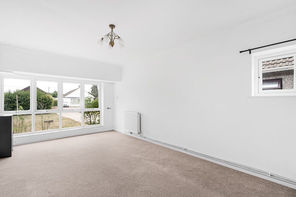 Property photo 2 of 30