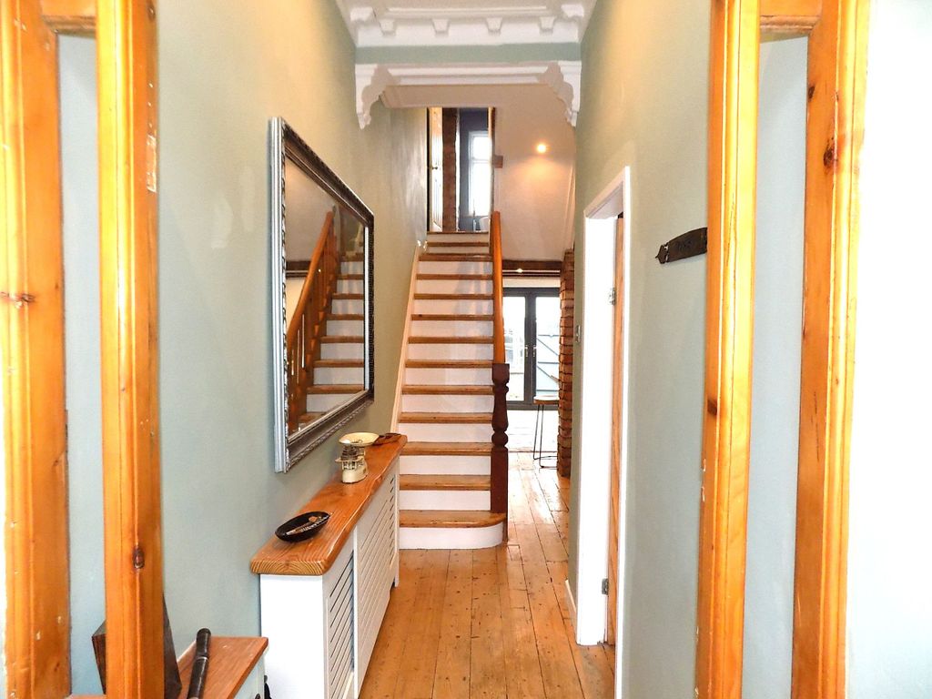 Property photo 2 of 23
