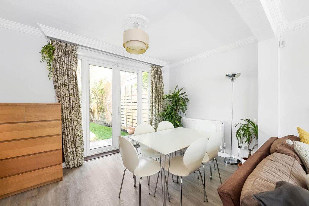 Property photo 3 of 10 Img_6097-1500x1000.Jpg