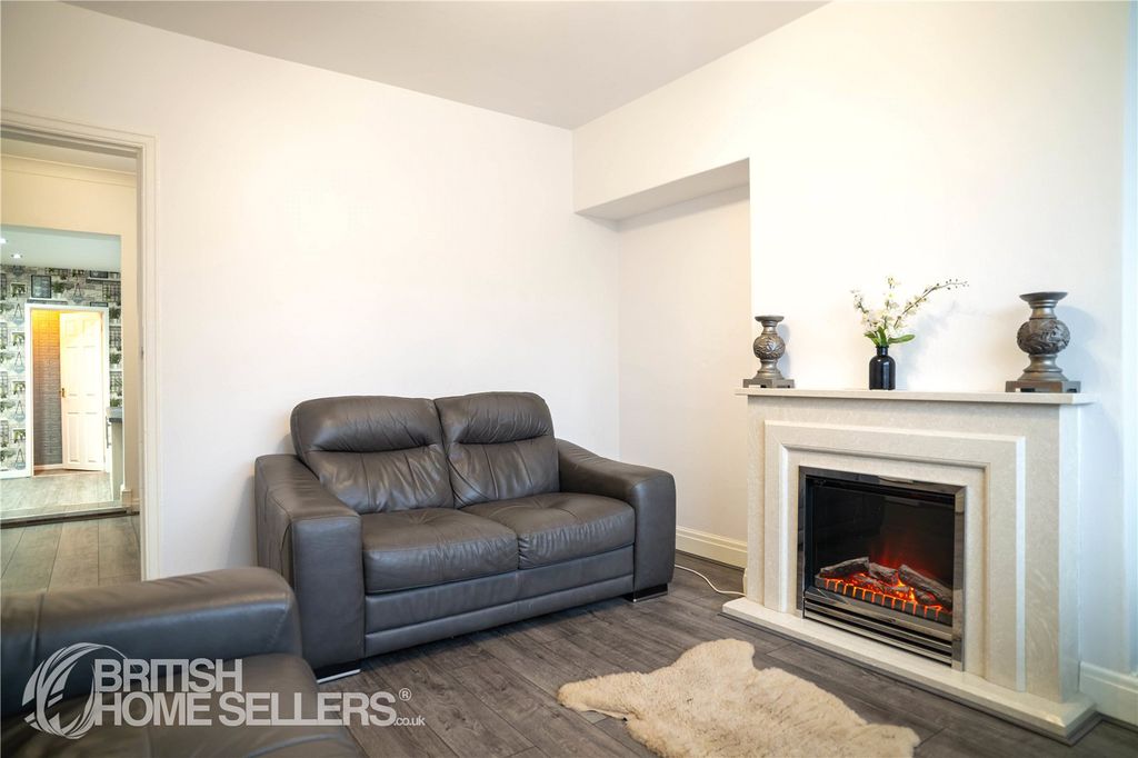 Property photo 3 of 17 Picture No. 05