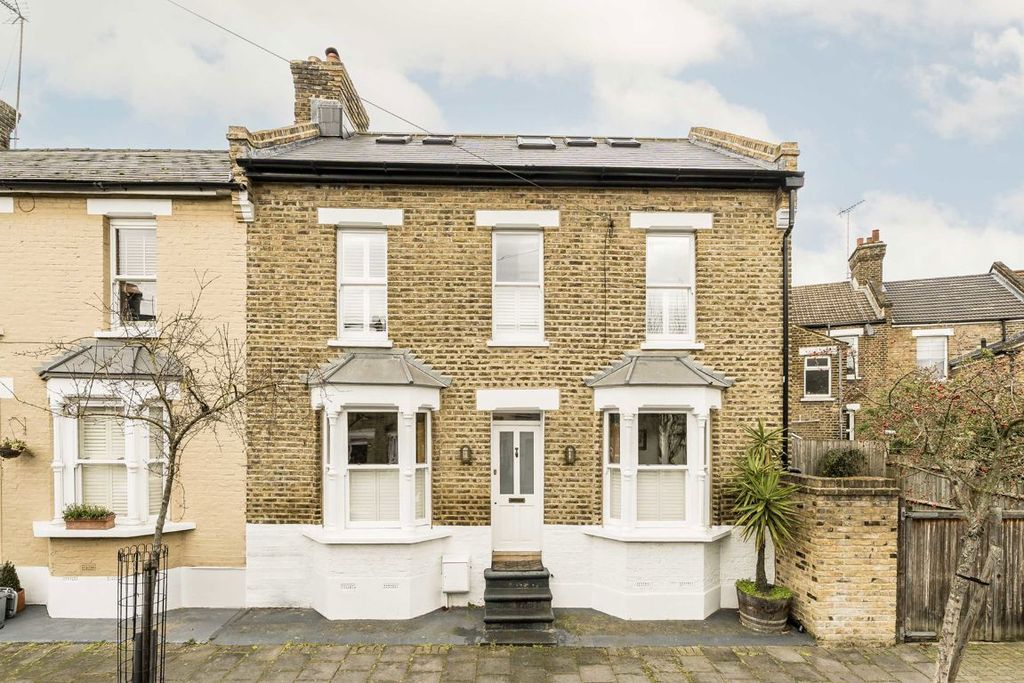 Property photo 1 of 10