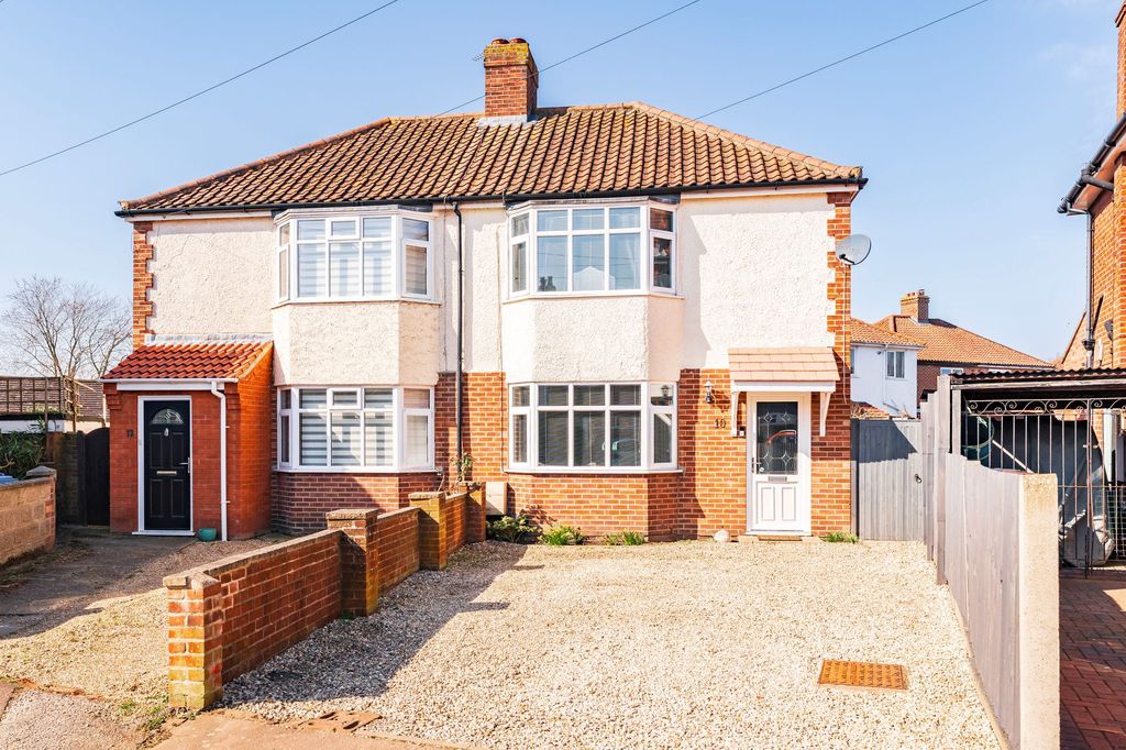 Property photo 1 of 23