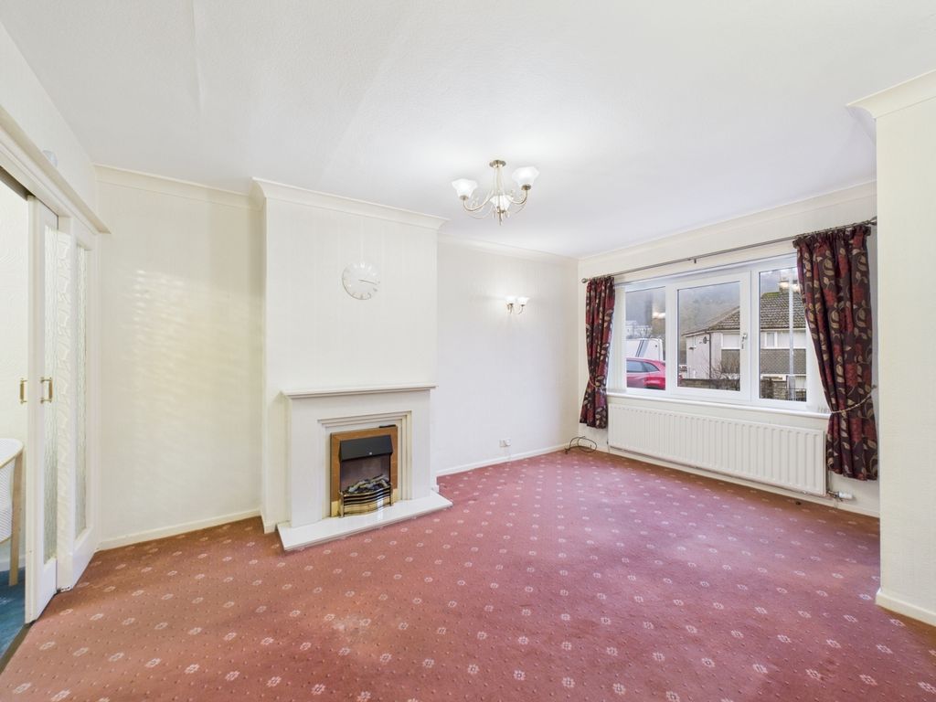 Property photo 2 of 25 Living Room