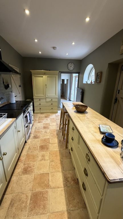 Property photo 2 of 44