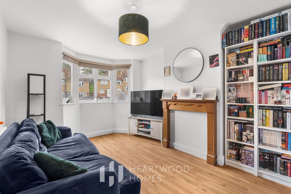 Property photo 2 of 11