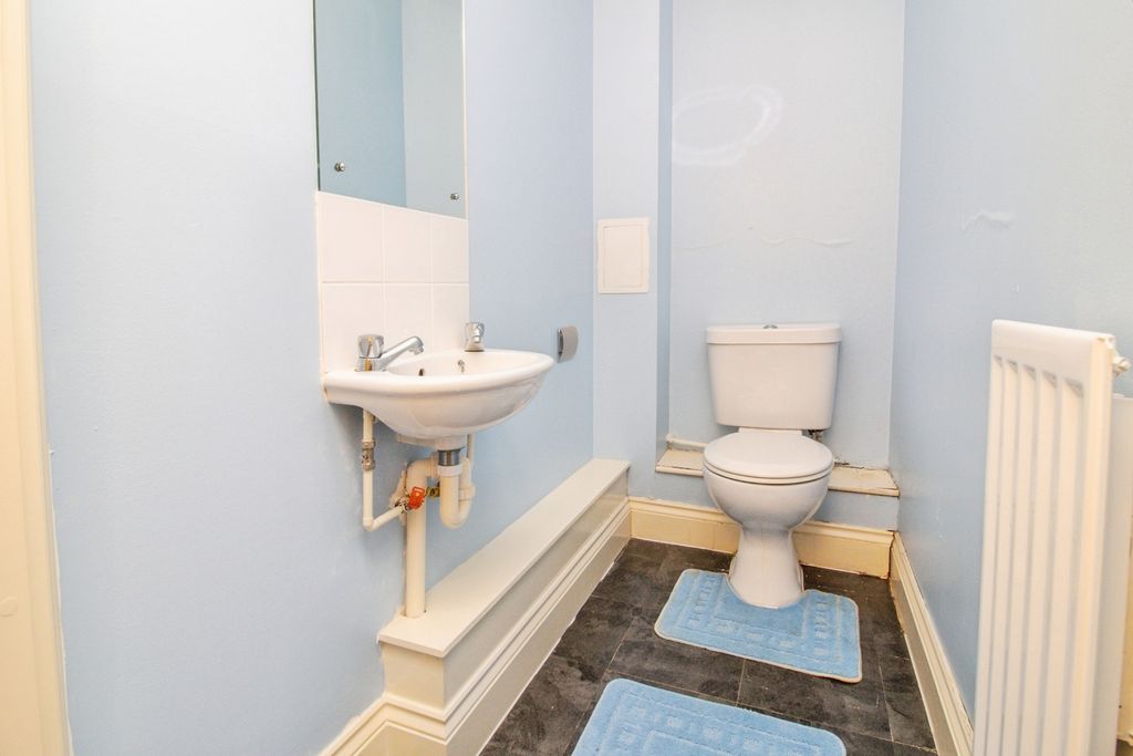 Property photo 3 of 16 Pbox-Img.Jpg