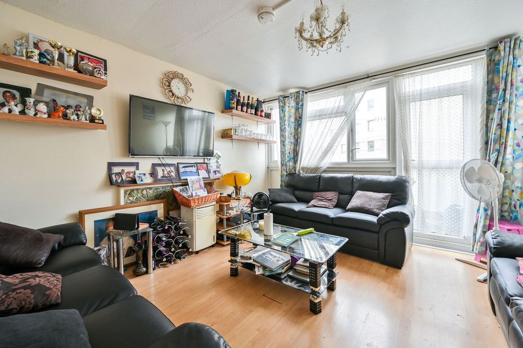 Property photo 3 of 9