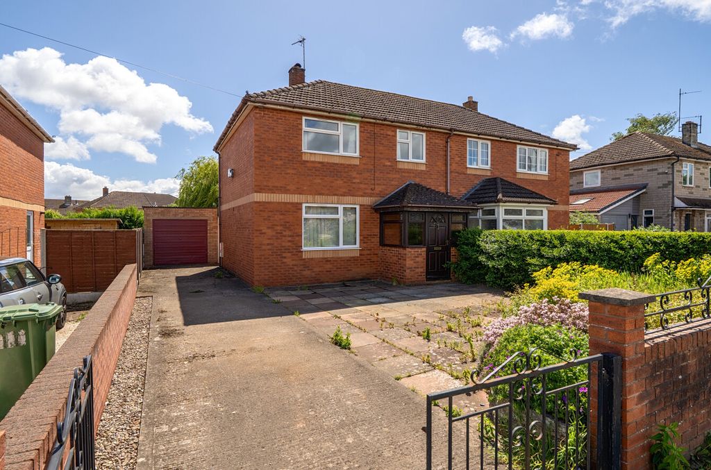 Property photo 1 of 28 1440981 (25)