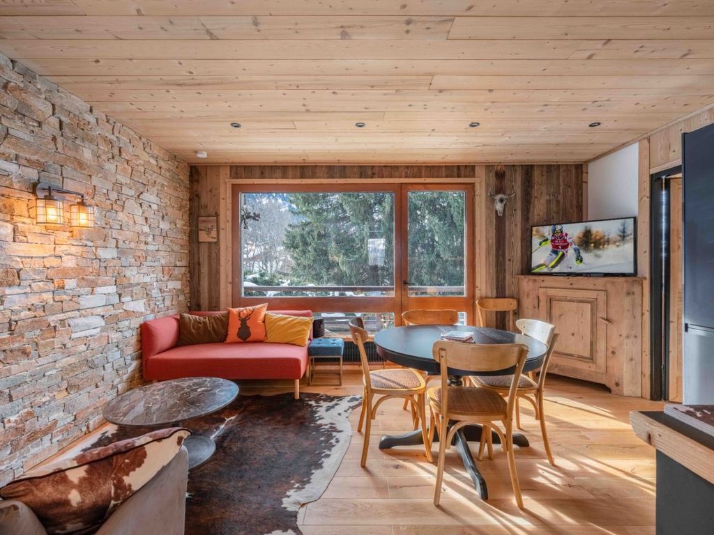 Property photo 2 of 11 Megeve Apartment For