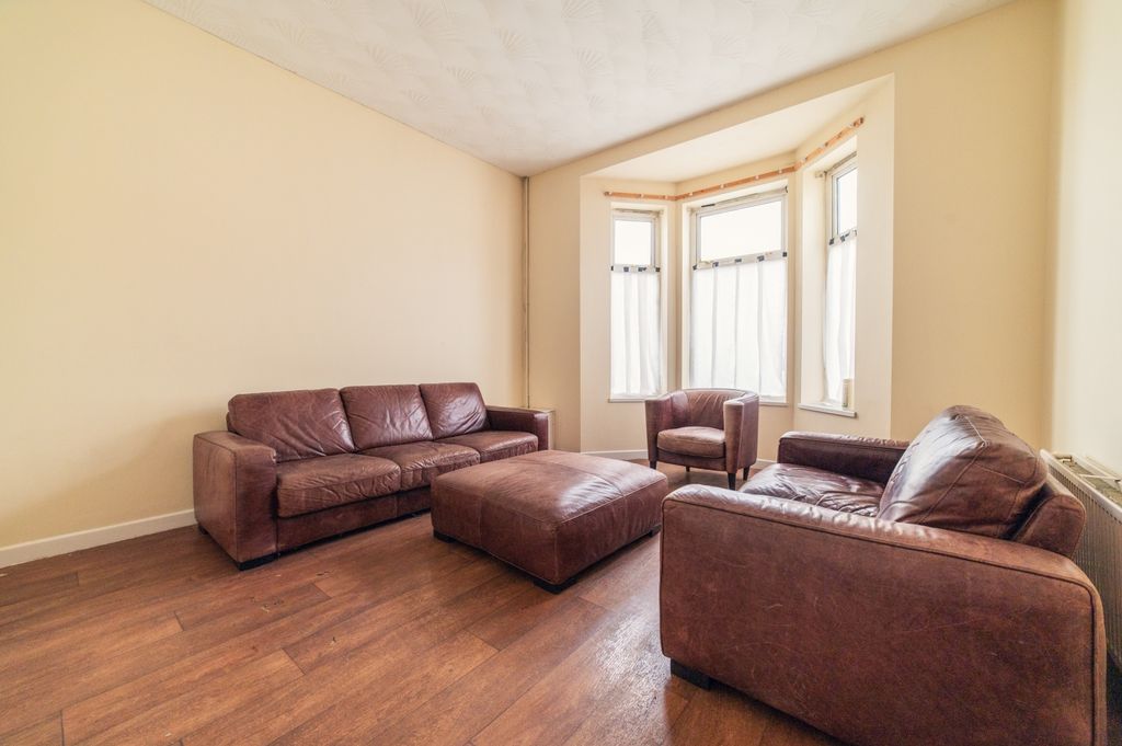Property photo 2 of 17 Call 02920 454555 To Secure Your Viewing_3