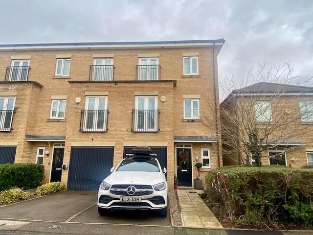 Property photo 1 of 16 8 Herbert Place Exterior.Jpg