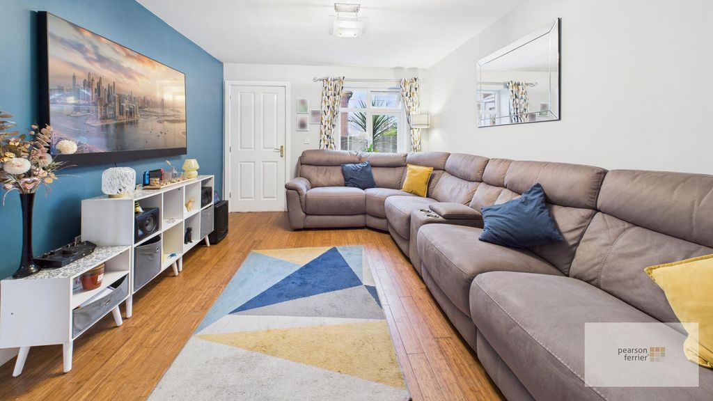 Property photo 2 of 14 Living Room