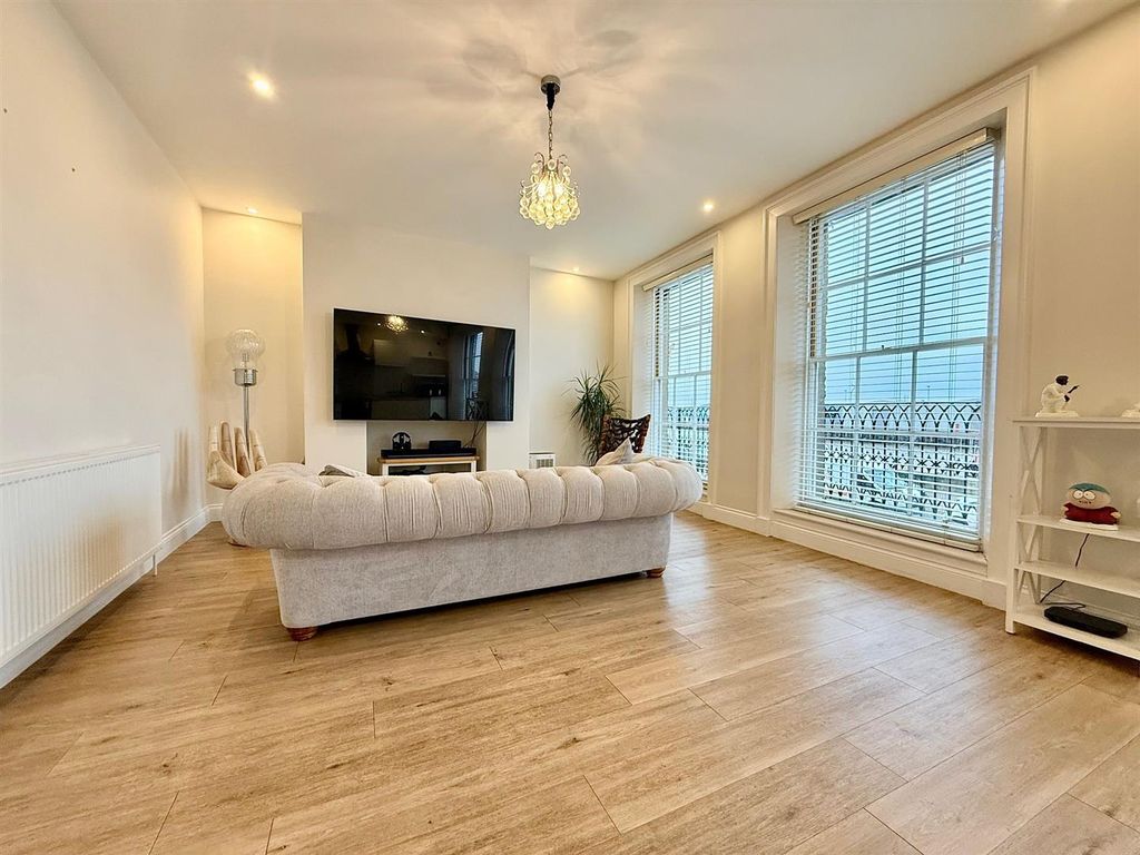 Property photo 3 of 13 Open Plan Kitchen/Living Room