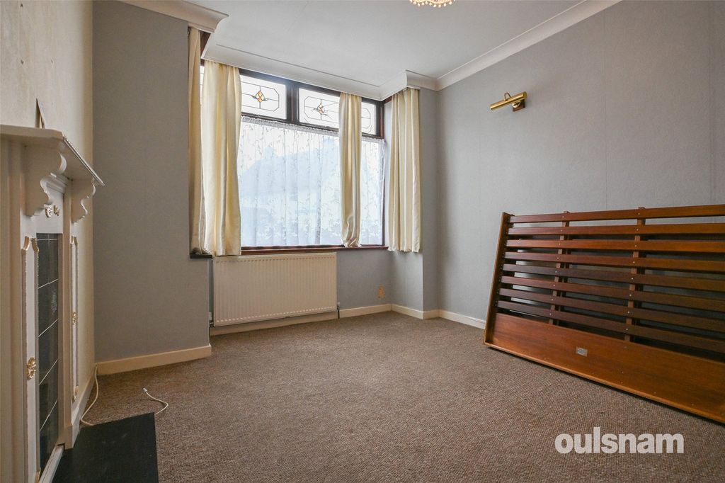 Property photo 3 of 22 Picture No. 02